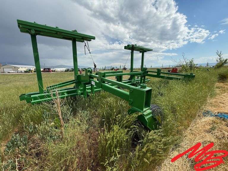 Custom Built 34' Heavy Duty Tool Bar