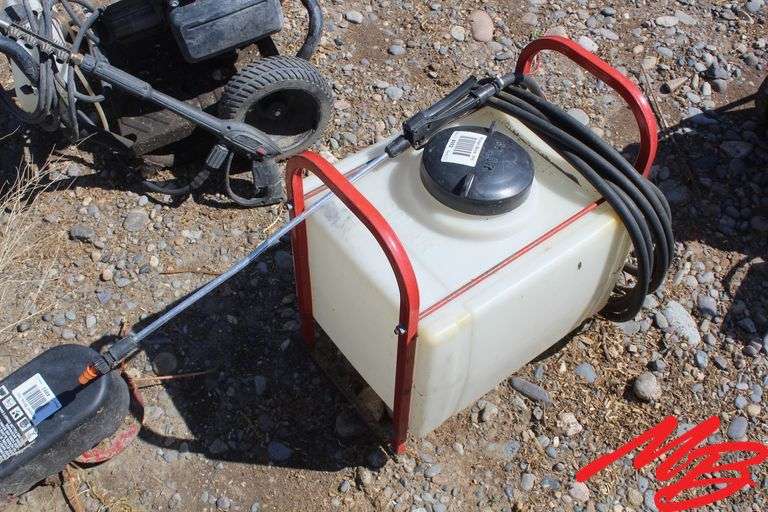 Solar 11gal Sprayer 12v w/Hose & Wand