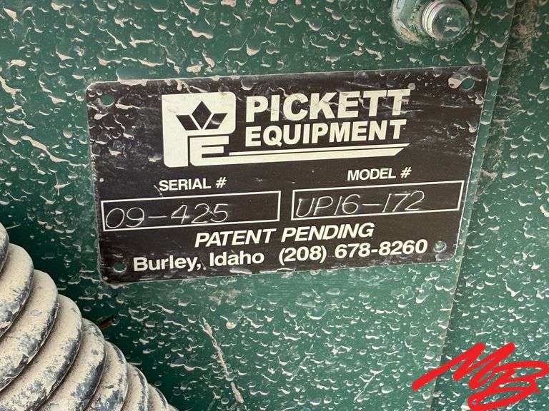2009 Pickett 15' Combine Platform & Bean Pickup Head *Fits John Deere combines