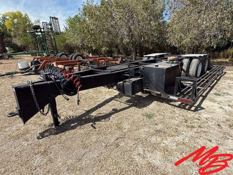 2006 Custom Built 30' Sprayer Trailer