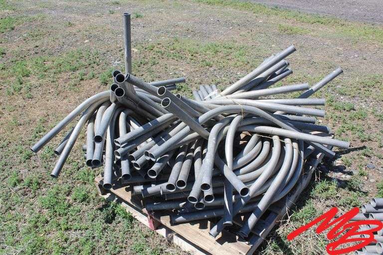 (100) Aluminum Single Bend 1 1/2" Syphon Tubes