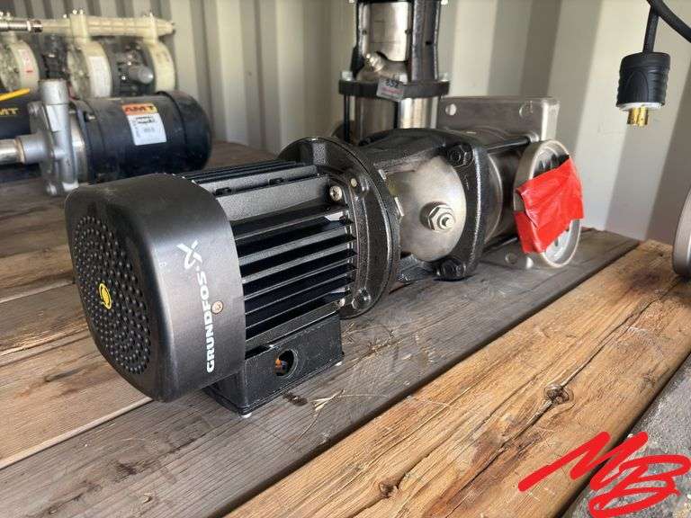GRUNDFOS VERTICAL MULTISTAGE CENTRIFUGAL PUMP
