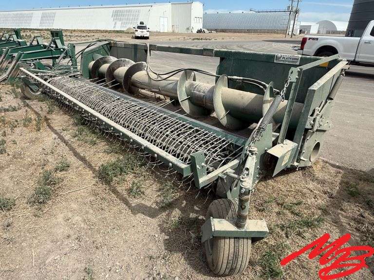 2009 Pickett 15' Combine Platform & Bean Pickup Head *Fits John Deere combines