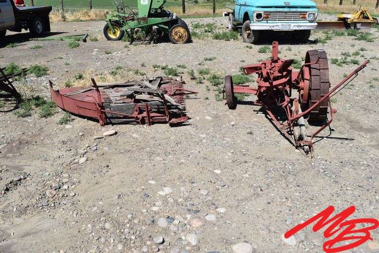 Antique 6' Deering Ideal Swather