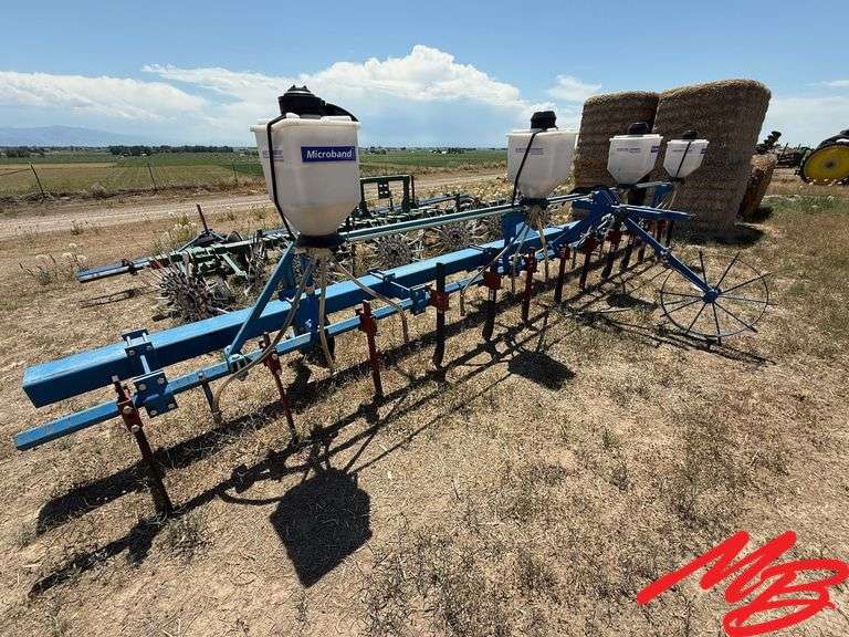 24' Tool Bar w/Microband Incorporators