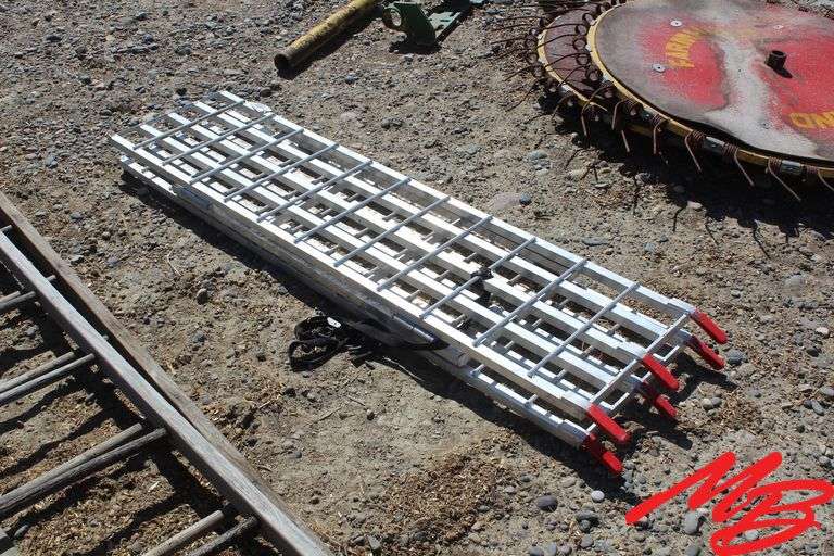 Aluminum Folding Ramps 68"