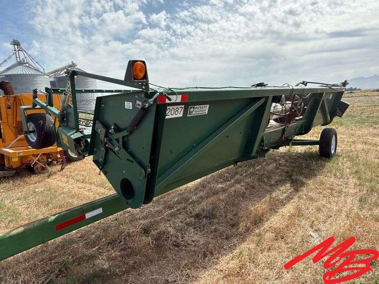 2016 Pickett 22' Combine Platform & Bean Pickup Head w/Header Trailer *Fits John Deere combine.