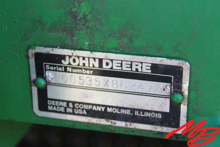 John Deere  535  Round Baler