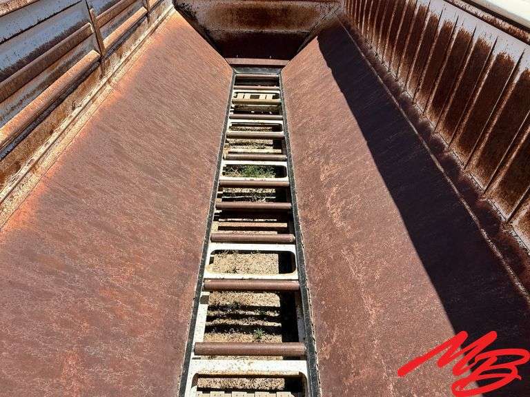 20' Spudnik Self-Unloading Bed