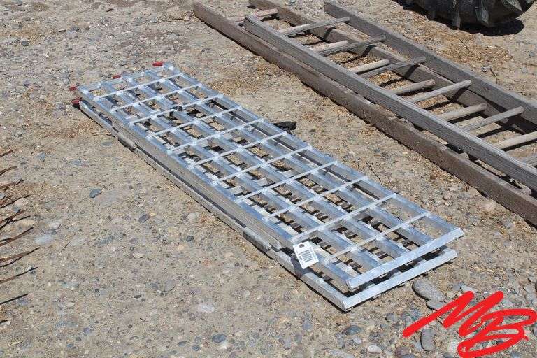 Aluminum Folding Ramps 68"