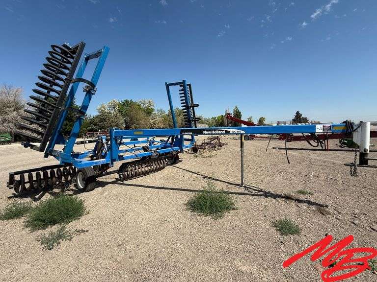 34' New Holland SG110 FlexiCoil Packer