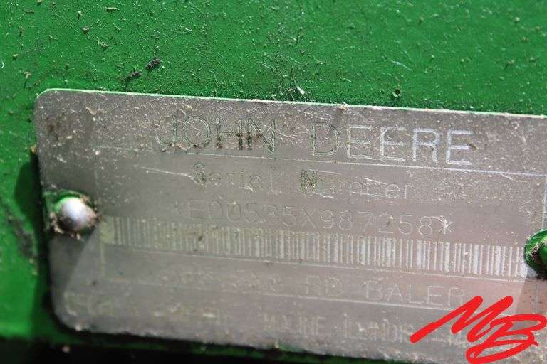John Deere  535  Round Baler
