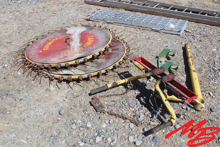 Farmhand 2-Wheel Rake (In Parts)