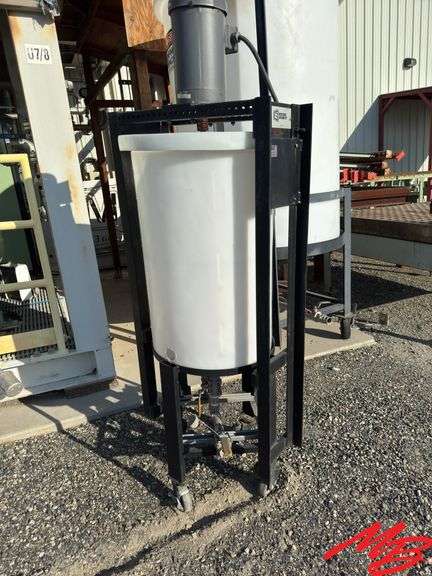 Mixer Direct 33” Tank on Wheeled Stand