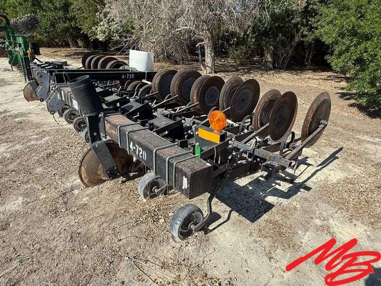 Elmers Model 1222 Beet Cultivator