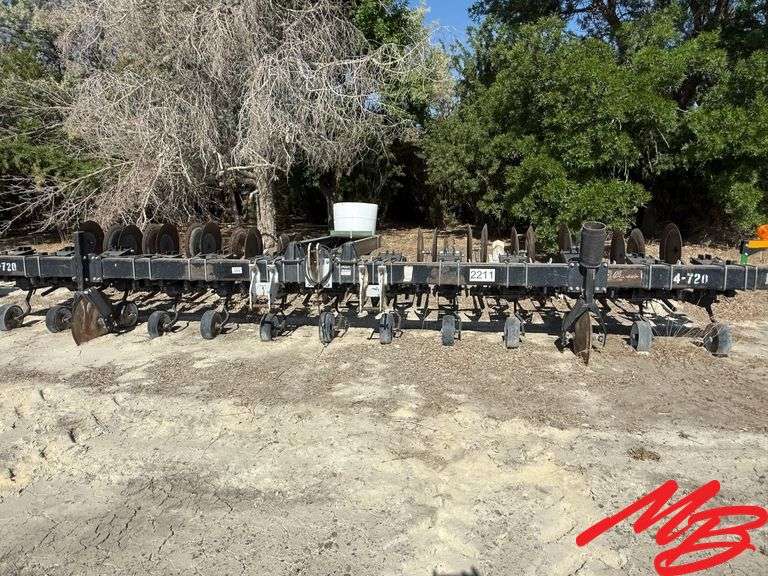 Elmers Model 1222 Beet Cultivator