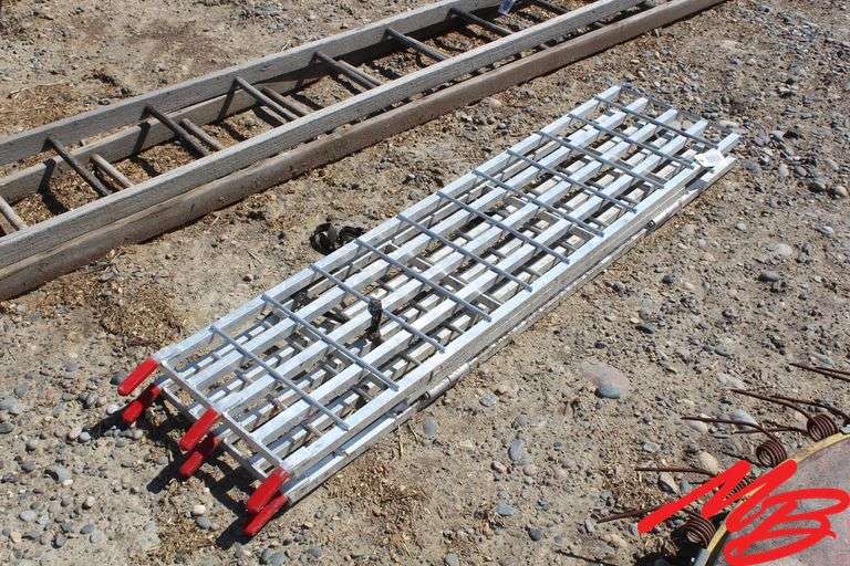 Aluminum Folding Ramps 68"