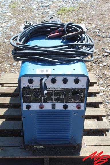 Miller AC/DC Welder/Generator w/Leads