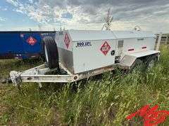 2014 Duo-Lift 750-Gallon Fuel Trailer