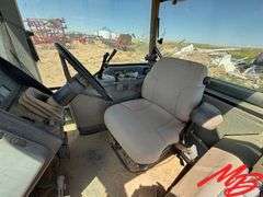 Case-IH 8920 MFWD Tractor w/Great Bend Loader