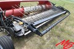 2009  CaseIH  2016 16M21 2DF Pickup Header  16' CaseIH Rake Up pickup