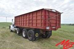 1973  Peterbilt  359 Truck