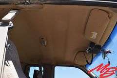 1999  Ford  F350 Super Duty XLT  Extended Cab 4X4 Flatbed Pickup