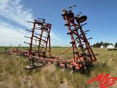 38' Hesston 3210 Field Cultivator, Hydraulic Wings