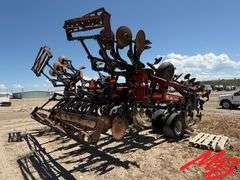 28' Case-IH Ecolo-Tiger 870 Disk Ripper