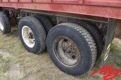 1973  Peterbilt  359 Truck