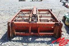 Farmhand 8-Pack Bale Carrier