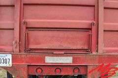 1973  Peterbilt  359 Truck