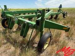 John Deere 995 6-Bottom Switch Plow