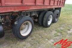1973  Peterbilt  359 Truck