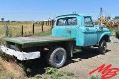 Ford  F260  Reg Cab 4x4 Flatbed Pickup