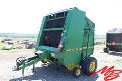 John Deere  535  Round Baler