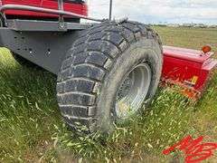 Massey Ferguson Hesston WR9870 Windrower
