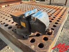 Steel Welder’s Table with 6” Jaw Vice