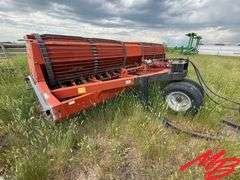 14' IH 6200 Press Drill