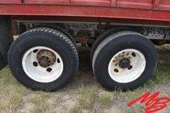 1973  Peterbilt  359 Truck