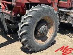 Case-IH 8920 MFWD Tractor w/Great Bend Loader