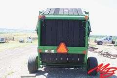 John Deere  535  Round Baler
