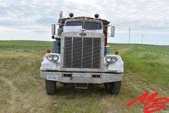 1973  Peterbilt  359 Truck