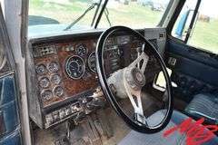 1997  Kenworth  T600 Truck