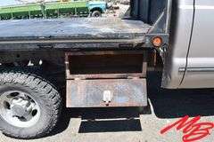1999  Ford  F350 Super Duty XLT  Extended Cab 4X4 Flatbed Pickup