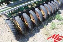 (2)  John Deere  Hoe Drills w/Tow Together Bar   8'