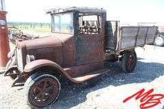 Antique International Pickup w/8' Wooden Side Dump Box