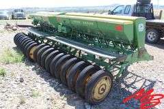(2)  John Deere  Hoe Drills w/Tow Together Bar   8'