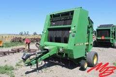 John Deere  535  Round Baler