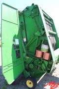 John Deere  535  Round Baler